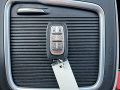 Used 2024  Chrysler Pacifica Touring L FWD at Chip Wynn Motors near Paducah&comma; KY