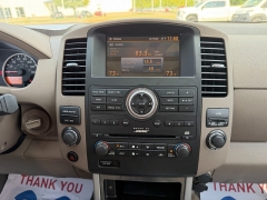 Used 2011  Nissan Pathfinder 4d SUV 4WD SV at Chip Wynn Motors near Paducah&comma; KY