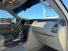Used 2013  INFINITI QX56 4d SUV 4WD at Chip Wynn Motors near Paducah&comma; KY