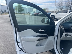 Used 2020  Jeep Cherokee Limited 4x4 at Chip Wynn Motors near Paducah&comma; KY