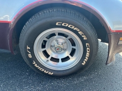 Used 1982  Chevrolet Corvette 2d Coupe at Chip Wynn Motors near Paducah&comma; KY