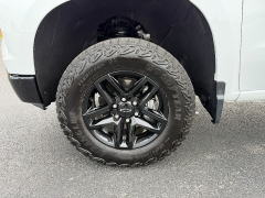 Used 2025  Chevrolet Silverado 1500 4WD Crew Cab 147" Custom Trail Boss at Chip Wynn Motors near Paducah&comma; KY