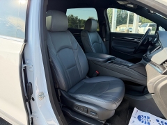 Used 2024  Buick Enclave FWD 4dr Premium at Chip Wynn Motors near Paducah&comma; KY