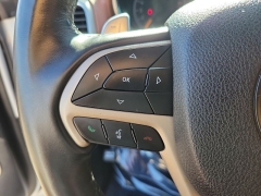 Used 2017  Jeep Grand Cherokee 4d SUV 2WD Summit at Maxx Loans near St&period; Adrian&comma; MI