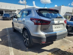 Used 2020  Nissan Rogue Sport 4d SUV FWD S at Maxx Loans near St&period; Adrian&comma; MI