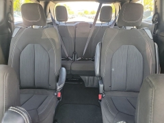 Used 2024  Chrysler Pacifica Touring FWD at Maxx Loans near St&period; Adrian&comma; MI