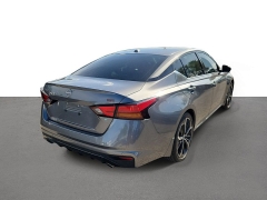 Used 2024  Nissan Altima 2&period;5 SR Sedan at Maxx Loans near St&period; Adrian&comma; MI