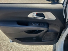 Used 2024  Chrysler Pacifica Touring FWD at Maxx Loans near St&period; Adrian&comma; MI
