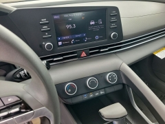 Used 2024  Hyundai Elantra SE IVT at Maxx Loans near St&period; Adrian&comma; MI