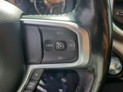 Used 2020  Ram 1500 4WD Crew Cab Laramie at Maxx Loans near St&period; Adrian&comma; MI