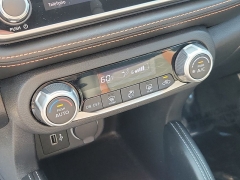 Used 2020  Nissan Kicks 4d SUV FWD SR at Maxx Loans near St&period; Adrian&comma; MI