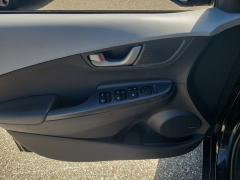 Used 2021  Hyundai Kona Limited DCT FWD at Maxx Loans near St&period; Adrian&comma; MI