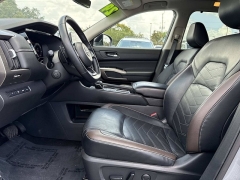 Used 2024  Nissan Pathfinder Platinum 2WD at Maxx Loans near St&period; Adrian&comma; MI