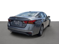Used 2024  Nissan Altima 2&period;5 SV Sedan at Maxx Loans near St&period; Adrian&comma; MI