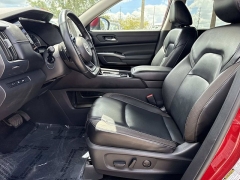 Used 2023  Nissan Pathfinder SL 4WD at Maxx Loans near St&period; Adrian&comma; MI