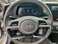Used 2024  Hyundai Elantra SE IVT at Maxx Loans near St&period; Adrian&comma; MI