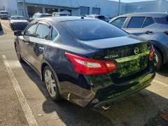 Used 2016  Nissan Altima 4dr Sdn V6 3&period;5 at Maxx Loans near St&period; Adrian&comma; MI