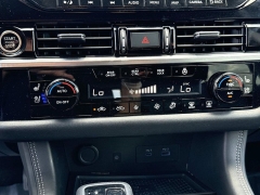 Used 2024  Nissan Pathfinder Platinum 2WD at Maxx Loans near St&period; Adrian&comma; MI