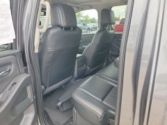 Used 2024  Nissan Frontier Crew Cab 4x4 SL at Maxx Loans near St&period; Adrian&comma; MI
