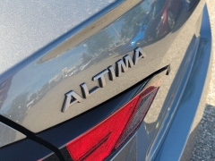 Used 2024  Nissan Altima 2&period;5 SR Sedan at Maxx Loans near St&period; Adrian&comma; MI