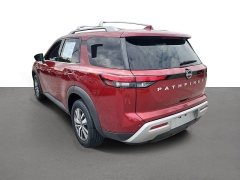 Used 2023  Nissan Pathfinder SL 2WD at Maxx Loans near St&period; Adrian&comma; MI