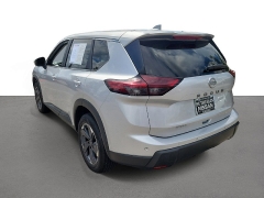 Used 2025  Nissan Rogue FWD SV at Maxx Loans near St&period; Adrian&comma; MI