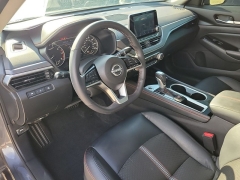 Used 2024  Nissan Altima 2&period;5 SR Sedan at Maxx Loans near St&period; Adrian&comma; MI
