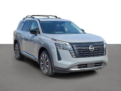 Used 2026  Nissan Pathfinder Platinum 2WD at Maxx Loans near St&period; Adrian&comma; MI