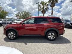 Used 2023  Nissan Pathfinder SL 4WD at Maxx Loans near St&period; Adrian&comma; MI