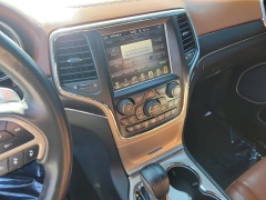 Used 2017  Jeep Grand Cherokee 4d SUV 2WD Summit at Maxx Loans near St&period; Adrian&comma; MI