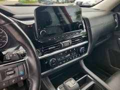 Used 2023  Nissan Pathfinder SL 2WD at Maxx Loans near St&period; Adrian&comma; MI