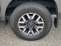 Used 2024  Nissan Frontier Crew Cab 4x4 SL at Maxx Loans near St&period; Adrian&comma; MI