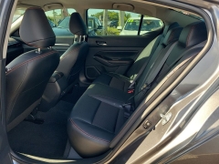 Used 2024  Nissan Altima 2&period;5 SR Sedan at Maxx Loans near St&period; Adrian&comma; MI
