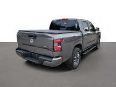 Used 2024  Nissan Frontier Crew Cab 4x4 SL at Maxx Loans near St&period; Adrian&comma; MI