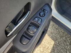 Used 2023  Nissan Kicks SR FWD at Maxx Loans near St&period; Adrian&comma; MI