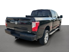 Used 2017  Nissan Titan XD 4x2 Gas Crew Cab SV at Maxx Loans near St&period; Adrian&comma; MI