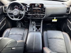 Used 2024  Nissan Pathfinder Platinum 2WD at Maxx Loans near St&period; Adrian&comma; MI
