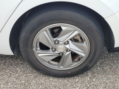 Used 2024  Hyundai Elantra SE IVT at Maxx Loans near St&period; Adrian&comma; MI