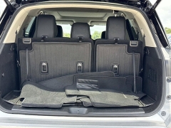 Used 2024  Nissan Pathfinder Platinum 2WD at Maxx Loans near St&period; Adrian&comma; MI
