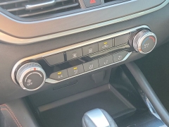 Used 2024  Nissan Altima 2&period;5 SR Sedan at Maxx Loans near St&period; Adrian&comma; MI