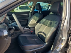 Used 2024  Nissan Altima 2&period;5 SR Sedan at Maxx Loans near St&period; Adrian&comma; MI