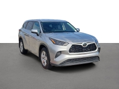 Used 2023  Toyota Highlander L FWD &lpar;Natl&rpar; at Maxx Loans near St&period; Adrian&comma; MI
