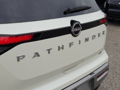 Used 2022  Nissan Pathfinder SL 2WD at Maxx Loans near St&period; Adrian&comma; MI