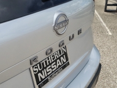 Used 2025  Nissan Rogue FWD SV at Maxx Loans near St&period; Adrian&comma; MI