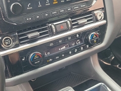 Used 2022  Nissan Pathfinder SL 2WD at Maxx Loans near St&period; Adrian&comma; MI