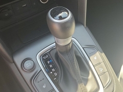 Used 2021  Hyundai Kona Limited DCT FWD at Maxx Loans near St&period; Adrian&comma; MI
