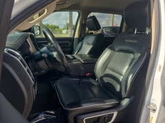 Used 2020  Ram 1500 4WD Crew Cab Laramie at Maxx Loans near St&period; Adrian&comma; MI