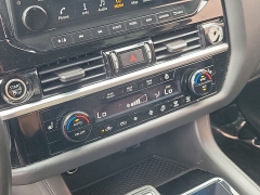 Used 2022  Nissan Pathfinder SL 2WD at Maxx Loans near St&period; Adrian&comma; MI