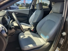 Used 2021  Hyundai Kona Limited DCT FWD at Maxx Loans near St&period; Adrian&comma; MI