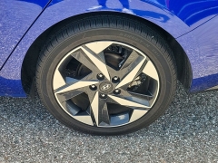 Used 2023  Hyundai Elantra Limited IVT at Maxx Loans near St&period; Adrian&comma; MI